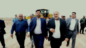 احداث کارخانه آسفالت، مخزن قیر و کارخانه بازیافت نخاله از اقدامات مهم و اساسی شهرداری و شورای اسلامی شهر آبادان در راستای توسعه عمران شهری است