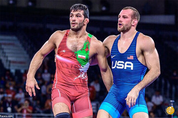 ادعای جالب علیرضا دبیر؛ تیلور با هوش مصنوعی حسن یزدانی را برد!