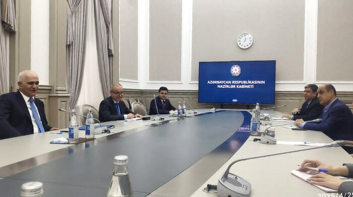 توافق ایران و آذربایجان برای اجرای بارانداز ریلی در پارس‌آباد