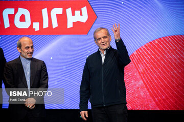 اقدام پزشکیان برای اهدای جایزه به قهرمان پارالمپیک