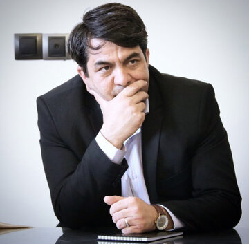 امضای استاندار کرمان پای احکام ١٠ بخشدار تازه نفس / شنبه تغییر مدیران در کارمانیا