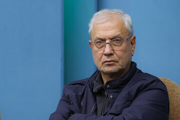 انتقاد دستیار پزشکیان از عدم خوشحالی مردم از تلاقی ماه رمضان با عید نوروز