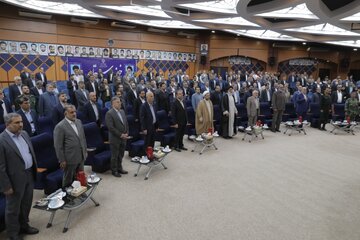 اولویتبندی استفاده از ظرفیتهای بومی در پروژهها و پیگیری حل چالشهای شهرستانی در دستور کار استاندار خوزستان