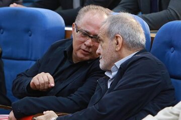 اولین اظهارات پزشکیان بعد از عزل شهرام دبیری/ مردم و اعتقاد خود را بر دوستی ترجیح دادم