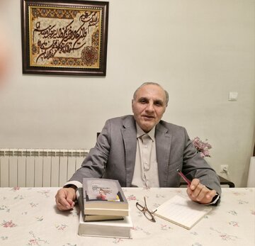 اکنون «خطیر ایران» نیازمند تصمیمات سخت و دعوت جدید است / نگذاریم ایران به مرحله ادبار و باد بی نیازی خداوند برود / نجات ایران با «سی مرغ» یا «سیمرغ»؟