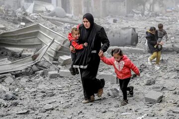 اینجا دارند نسل کشی را پخش زنده می کنند؛ مردم دنیا فقط نگاه می کنند/ جشنواره کن هم غزه را برجسته کرد