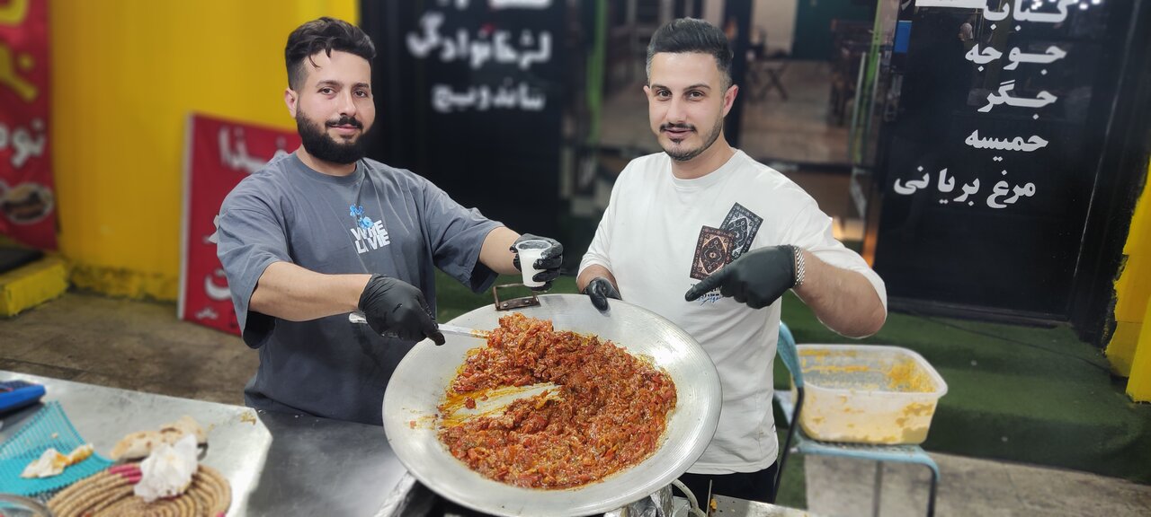 اینجا لشکرآباد است ؛ معدن فلافل و سمبوسه ایران