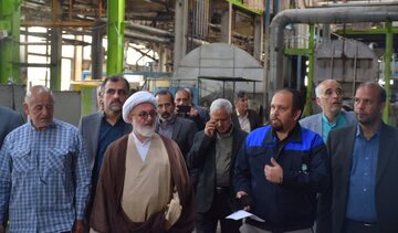 بازدید مسؤولان استان سمنان از ۲ واحد تولیدی شاهرود