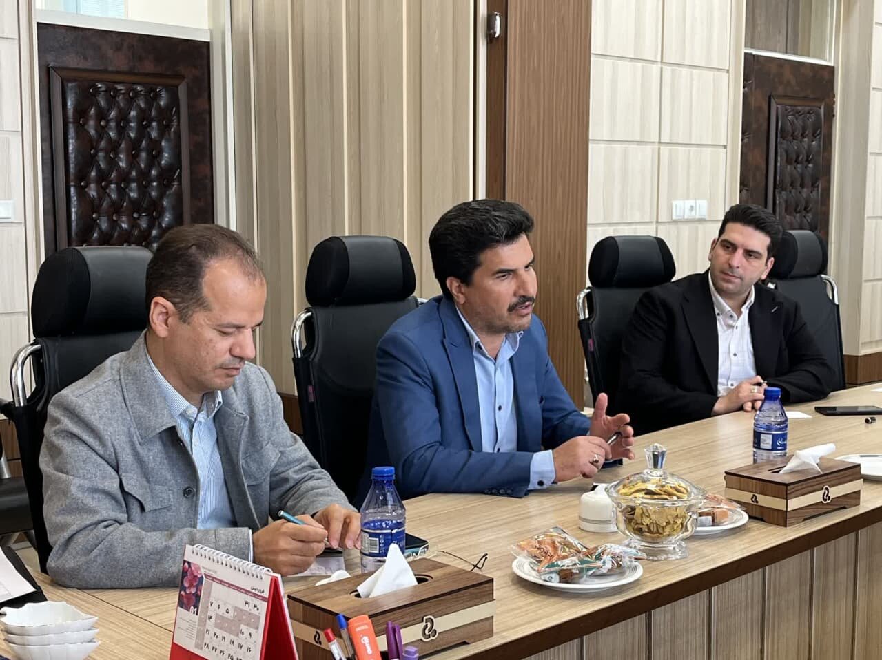 برگزاری نشست شورای مخاطرات زیست محیطی و تغییر اقلیم شهرستان میبد