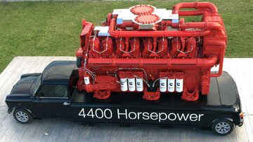 بزرگترین موتور خودرو در جهان/ نیروگاه ۹۵ لیتری کامینز! /عکس