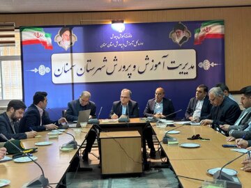 تأکید فرماندار سمنان بر فضاسازی خلاقانه شهری به مناسبت هفته معلم