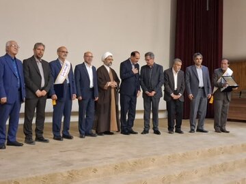 تجلیل از سرآمدان آموزشی دانشگاه‌های استان کرمان با حضور معاون وزیر علوم