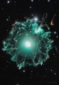 تصویر روز ناسا: هاله مرموز در اطراف سحابی چشم گربه