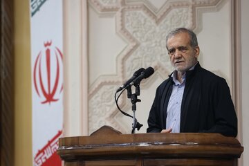 تصویری از ورود پزشکیان به استان البرز