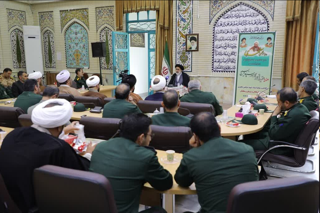 تقویت معنویت در نیروهای مسلح کاری بسیار مقدس و عظیم است