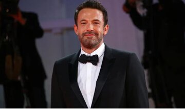 جنیفر از بن افلک ناراحت است میگوید او بسیار کثیف و غیر بهداشتی است