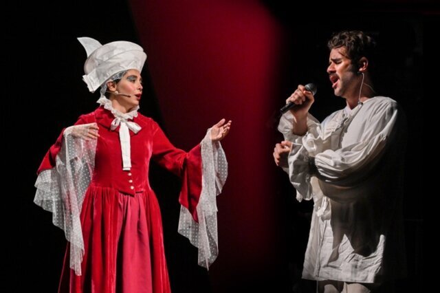 حضور پر رنگ پسیانی‌ها بر صحنه و به سرانجام رساندن کار نیمه تمام «آتیلا»