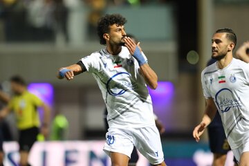 حمله حسن روشن به رامین رضاییان؛ سالی ۶۰ میلیارد میگیری، حق نداری درباره بزرگان استقلال نظر دهی!