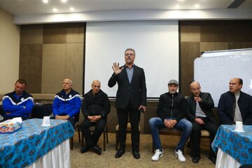 حمله نظریجویباری به داوران؛ چرا تمام اشتباهات به ضرر استقلال رخ میدهد!