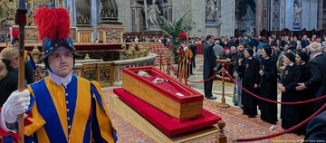 خاکسپاری پاپ فرانسیس؛ آخرین وداع با رهبر کاتولیکهای جهان