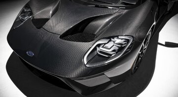 خبر خوب برای خودروسازان/ فیبر کربن جان سالم به در برد