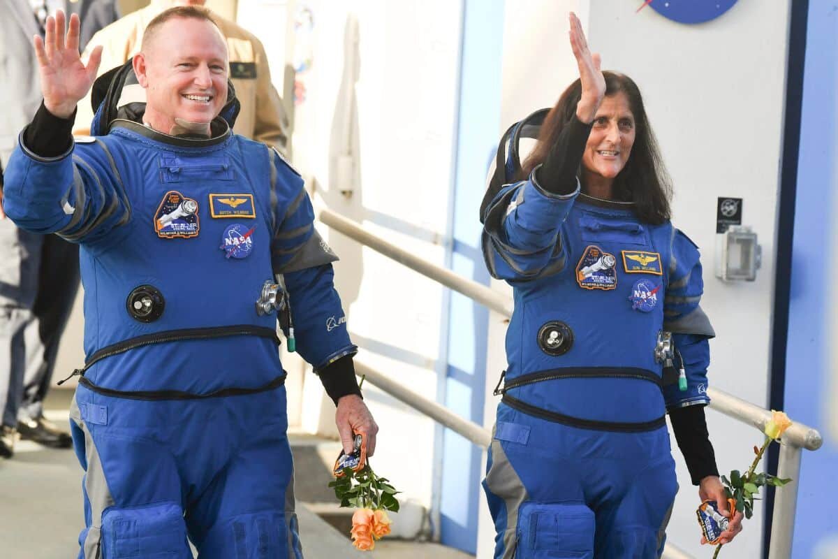 خطر مرگ در فضا: روایت فضانوردانی که چند ماه در فضا گیر افتاده بودند