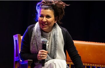 دکترای افتخاری برای نویسنده برنده نوبل