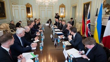 رئیس دفتر زلنسکی: مذاکرات با فرستاده ترامپ را ادامه میدهیم