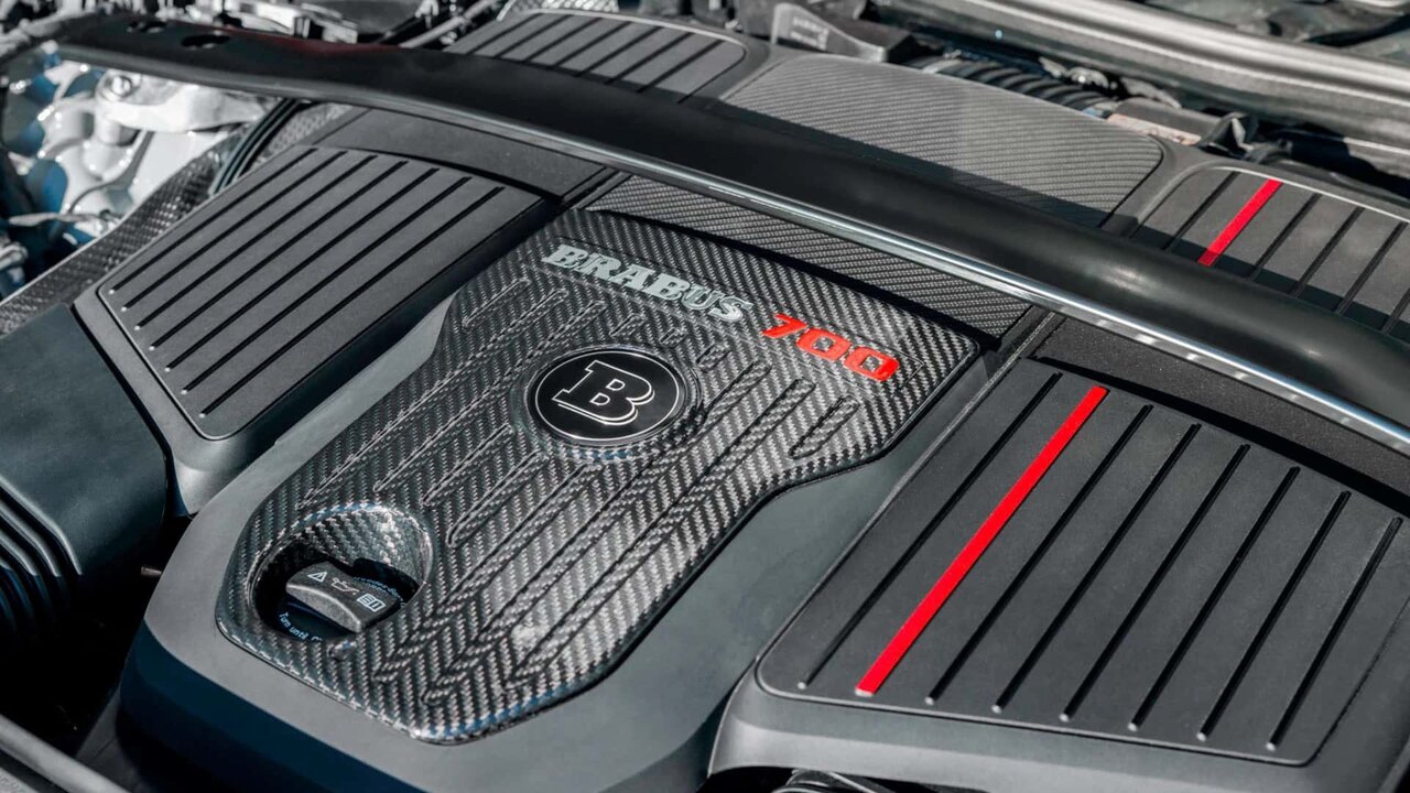 رقیب منصوری از مرسدس بنز ارتقایافته رونمایی کرد /عکس