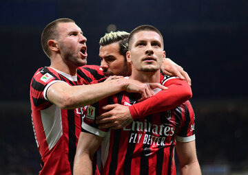 رویای سه گانه برای اینتر به باد رفت/ میلان با تحقیر نراتزوری راهی فینال شد