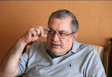 سعید حجاریان: در مذاکره با آمریکا باید فعالانه برخورد کرد/ در پس ذهن «جنگطلبهایِ وطنی» ایدههایی خطرناک وجود دارد/ فروش نفت هدف است یا وسیله؟