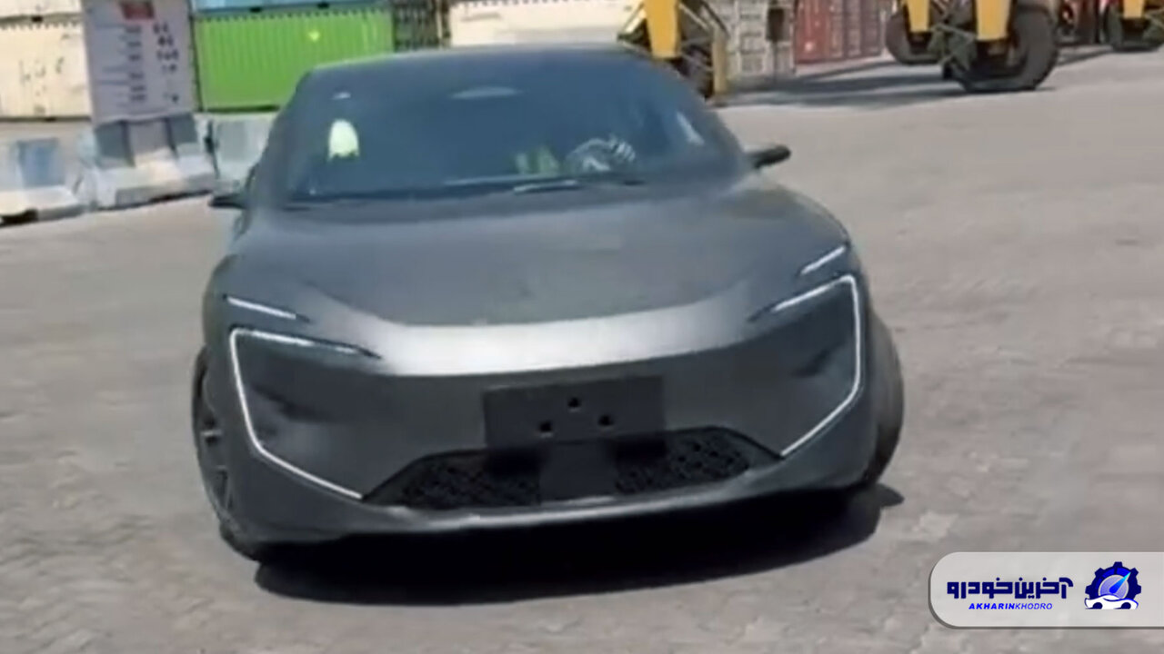 شاسی بلند لوکس طراح ایرانی در سه مدل به ایران رسید/ این خودروی وارداتی آینه بغل ندارد! /عکس