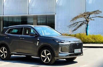 شاسیبلند وارداتی سایپا تغییر کرد / عکس