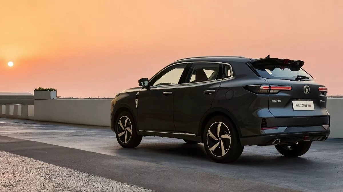 شاسیبلند وارداتی سایپا تغییر کرد / عکس