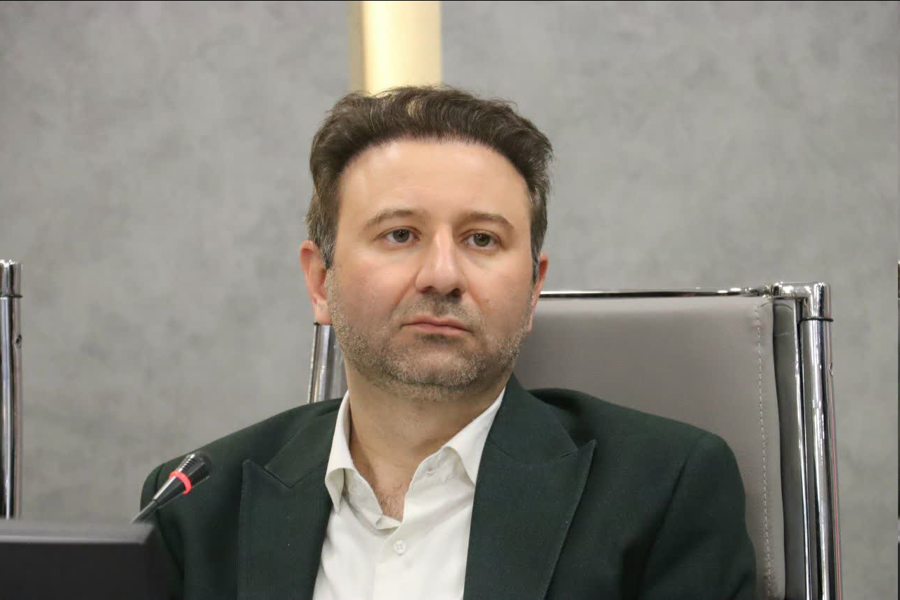 شهرکردباید به شهری با مظاهر دینی، مذهبی، فرهنگی، معرفتی و اقتصادی تبدیل شود