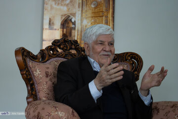 صداوسیما از تفکر مرحوم هاشمی میترسد/ مرجعیت رسانهای تنها با افزایش تعداد شبکهها و برنامهها به دست نمیآید