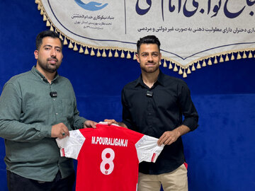 عکس | اقدام زیبای ستاره پرسپولیس در روز دختر