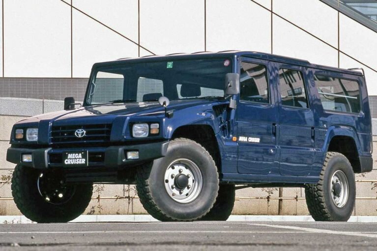 عکس | مگاکروزر، شاسی بلند کمیاب تویوتا با لاستیکهای غولپیکر
