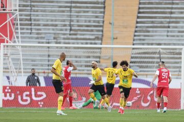 عکس| نماینده قلعهنویی در الکلاسیکو