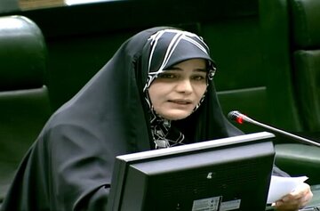 فاطمه جراره: اگر انفجار بندرعباس قصور است، یک بار برای همیشه باید با مقصرین بدون مماشات و شفاف برخورد شود/ این فاجعه آزمون ما است