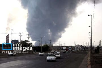 فوری/ نماینده بندرعباس در گفتگو با recive.ir: مسئولان دنبال مهار آتش و انتقال مصدومان هستند