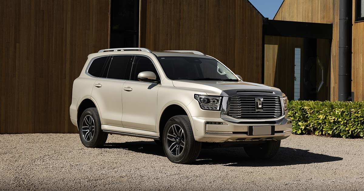 لندکروز چینی به ایران آمد