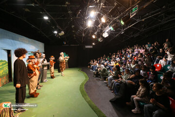 مجید قناد در افتتاح یک نمایش کودکان