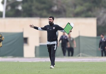 مربی هوادار: مقابل مس جادو شده بودیم!