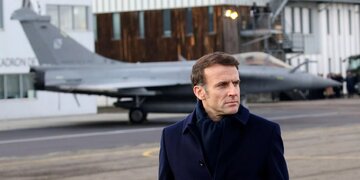 مکرون پوتین را به دروغگویی متهم کرد