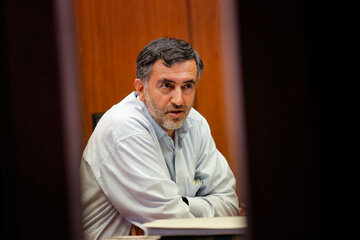 واکنش عبدالله گنجی به گرای کیهان برای ترور ترامپ در میانه مباحث درباره مذاکرات ایران و آمریکا/ سهو ناخودآگاه بوده!