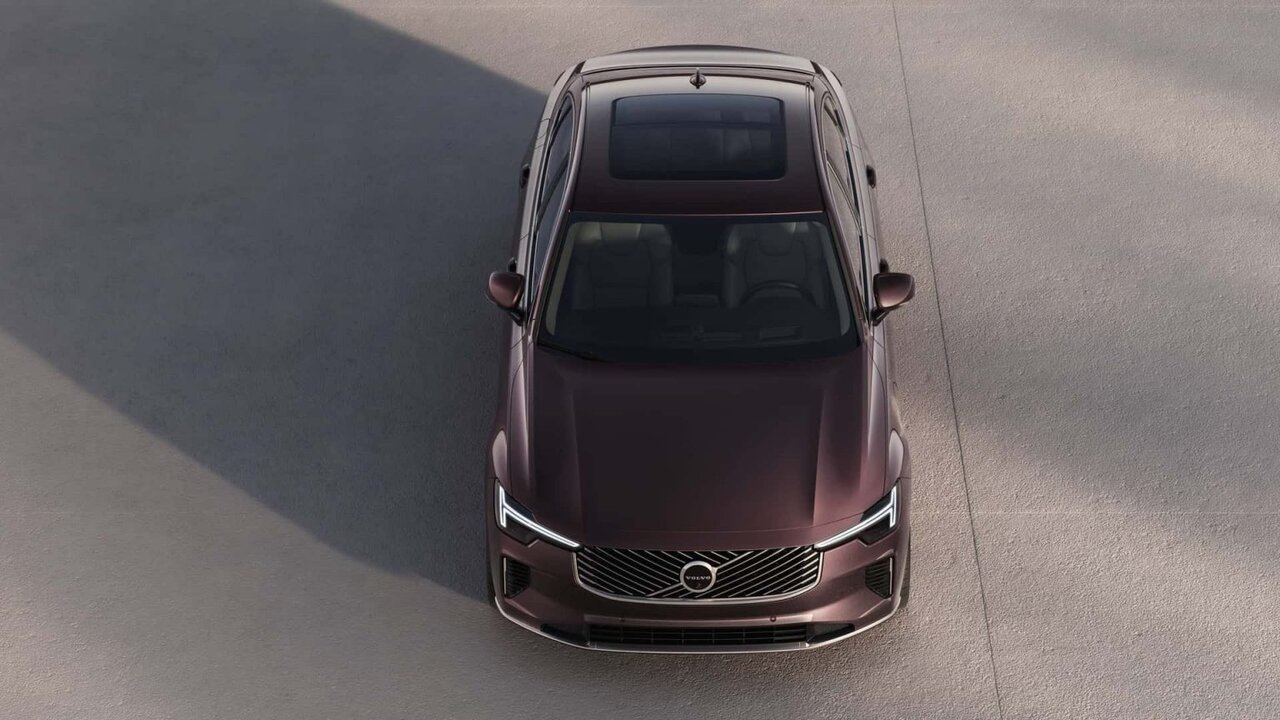 ولوو S۹۰ جدید با چهرهای جذاب معرفی شد /عکس