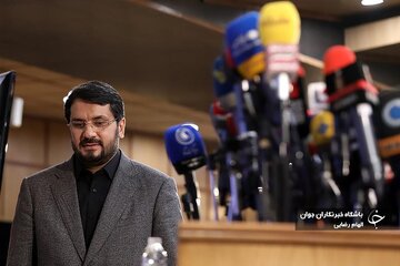 چرا مهرداد بذرپاش سوار بالگرد ابراهیم رئیسی در روز سقوط نشده بود؟/ وسایل شخصی من در آن بالگرد بود اما…/اهالی روستا هم صدایی از انفجار نشنیده بودند