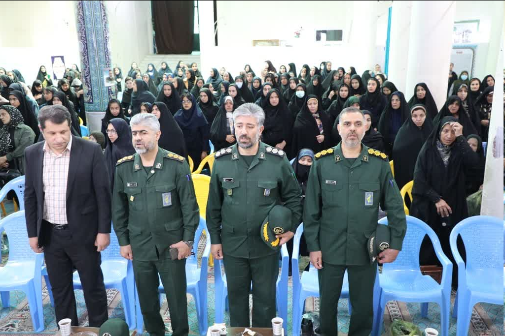 گرامیداشت دهه کرامت (گلبرگ آفرینش) در شهرکرد