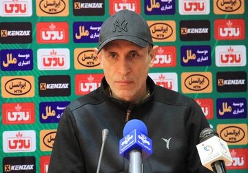 گلمحمدی: قرار نبود بلانکو پنالتی را بزند/ شروع خوبی نداشتیم